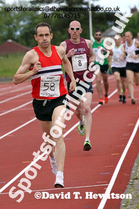 1500 metres, North East Masters Champs, Monkton Stadium,  Jarrow. Photo: David T. Hewitson/Sports for All Pics